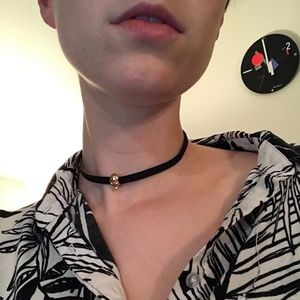 Velvet Skull Choker